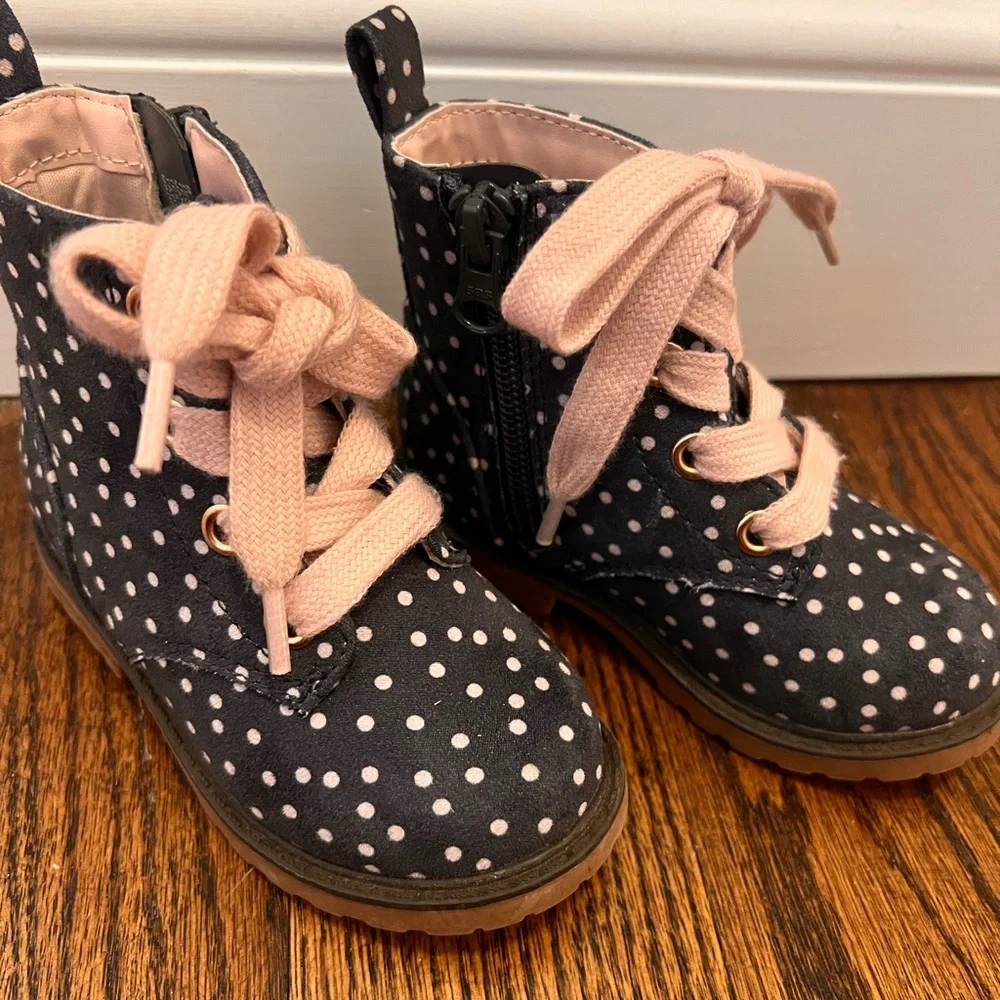 Cat & Jack Navy Polka Dot Toddler Boots with Pink Laces